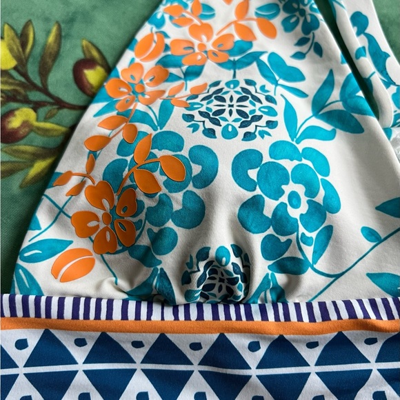 NWT Johnny Was Ellyo Bikini Swim Top size S - Picture 2 of 4